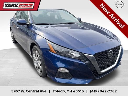 Used 2022 Nissan Altima 2.5 S image 1