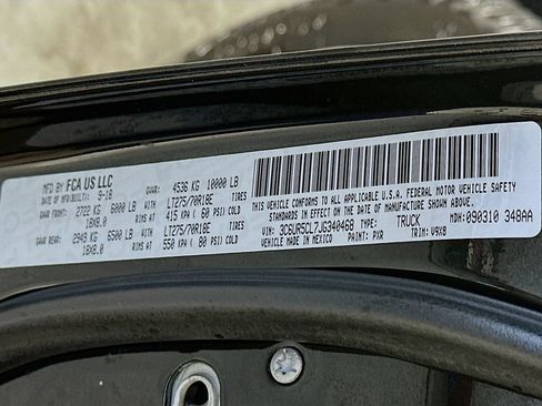 Used 2018 RAM 2500 Tradesman w/ Chrome Appearance Group AWD/4WD image 33