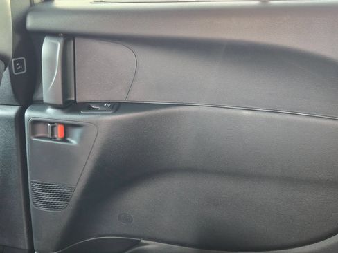 New 2027 Chrysler Pacifica LX FWD image 30