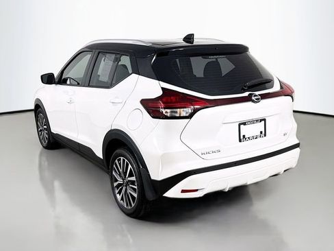 Used 2024 Nissan Kicks SV image 10