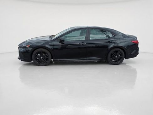 Used 2026 Toyota Camry Hybrid w/ Convenience Package FWD image 2