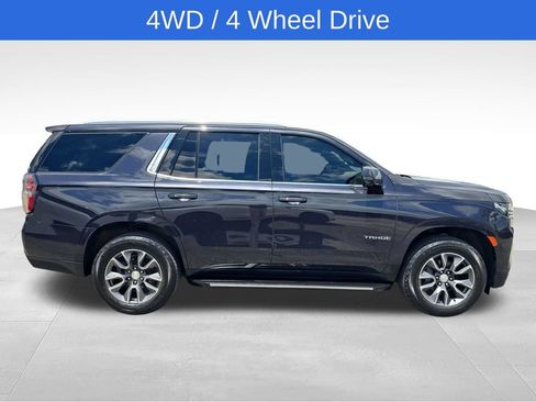 Used 2022 Chevrolet Tahoe LT w/ Luxury Package AWD/4WD image 7