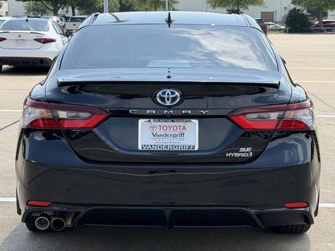 Certified 2023 Toyota Camry SE FWD image 5