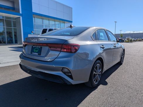 Used 2023 Kia Forte LXS w/ LXS Technology Package FWD image 31