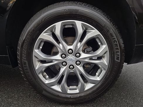 Used 2020 Buick Enclave Avenir image 8