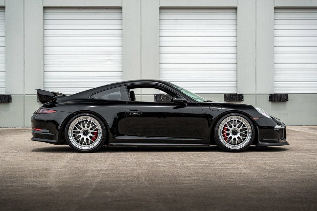 Used 2014 Porsche 911 GT3 RWD image 17