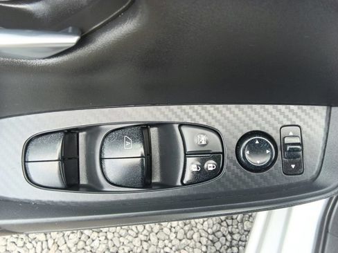 Used 2023 Nissan Sentra SV FWD image 18