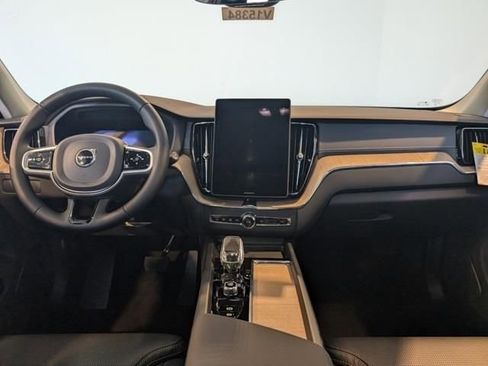 New 2026 Volvo XC60 B5 Ultra w/ Protection Package Premier AWD/4WD image 13
