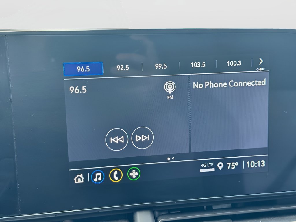 Used 2025 Chevrolet Trax LS FWD image 14