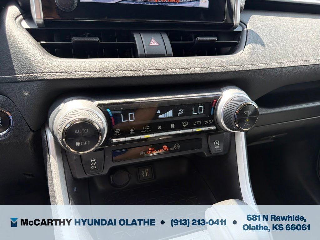 Used 2024 Toyota RAV4 XLE FWD image 24