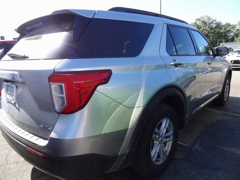 Used 2023 Ford Explorer XLT w/ Equipment Group 202A image 5