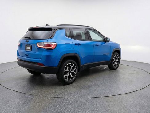 Used 2025 Jeep Compass Limited AWD/4WD image 9