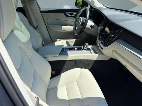 Used 2024 Volvo XC60 B5 Plus w/ Protection Package Premier AWD/4WD image 22