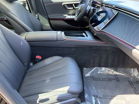 Used 2025 Mercedes-Benz E 350 Sedan image 22