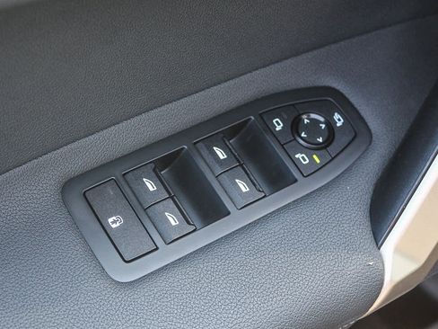 Certified 2023 BMW iX xDrive50 w/ Convenience Package image 20