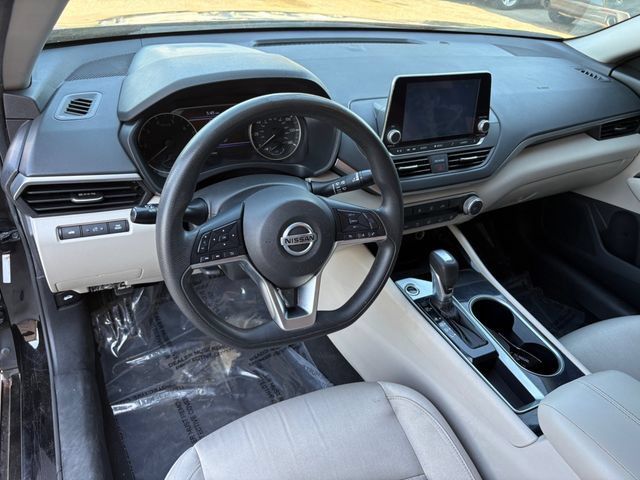 Used 2021 Nissan Altima 2.5 SV FWD image 10