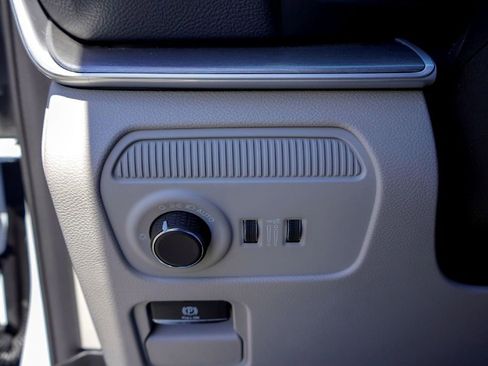 New 2026 Jeep Grand Wagoneer L Limited AWD/4WD image 19