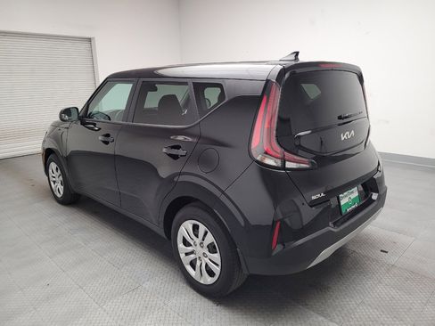 Used 2023 Kia Soul LX image 5