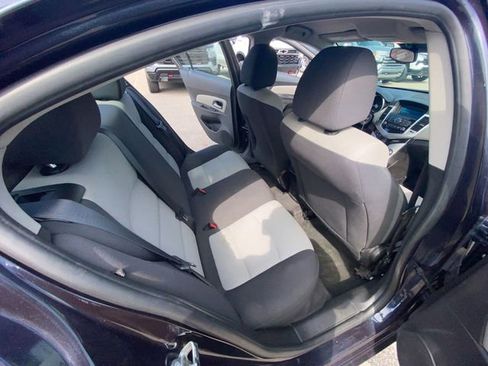 Used 2016 Chevrolet Cruze LS FWD image 32