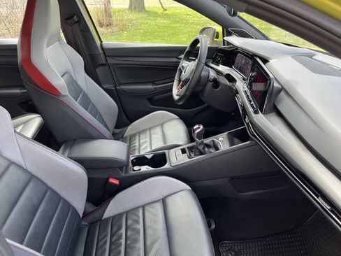 Used 2022 Volkswagen GTI Autobahn image 34