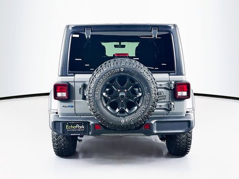Used 2023 Jeep Wrangler Unlimited w/ Cold Weather Group AWD/4WD image 7