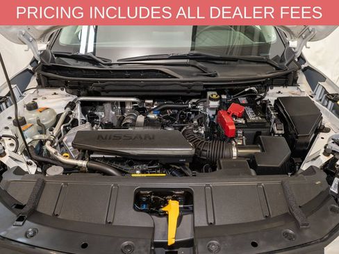 Used 2024 Nissan Rogue S AWD/4WD image 17