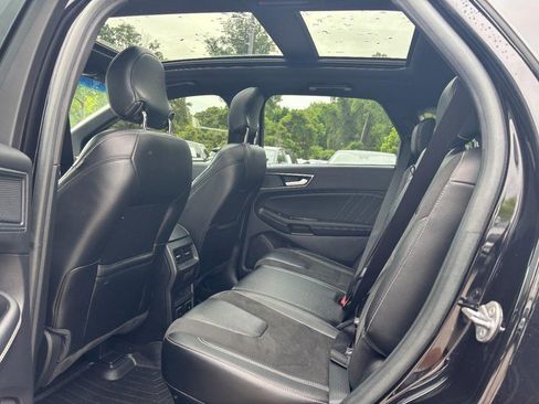 Used 2019 Ford Edge ST w/ Equipment Group 401A AWD/4WD image 12