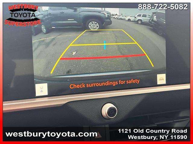 Used 2023 Toyota Crown AWD/4WD image 35