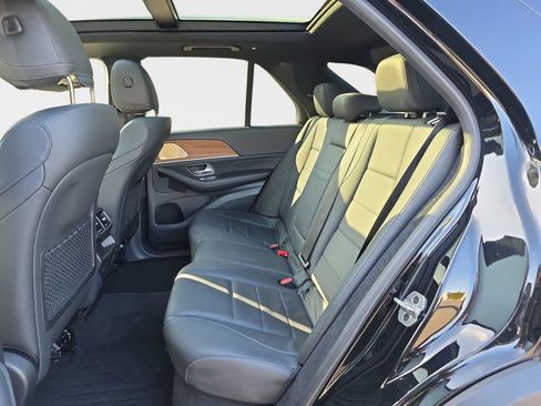 Used 2022 Mercedes-Benz GLE 350 4MATIC image 17