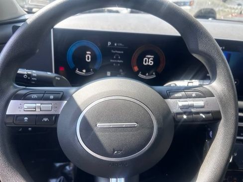 Used 2025 Hyundai Tucson SEL FWD image 20