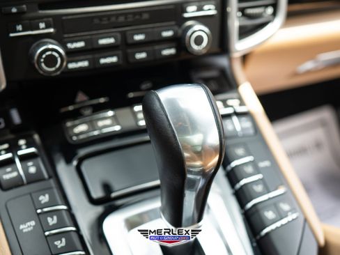 Used 2017 Porsche Cayenne S Platinum w/ Premium Package Plus (Pjy) image 38