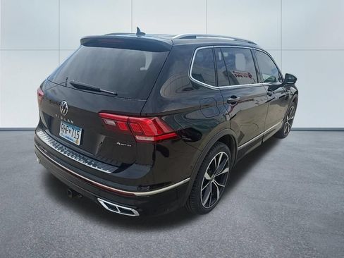 Used 2022 Volkswagen Tiguan SEL R-Line AWD/4WD image 3