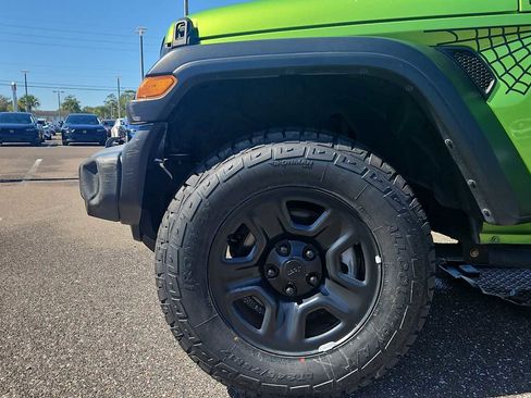 Used 2020 Jeep Wrangler Sport image 18