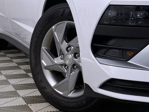 Used 2025 Hyundai Sonata SE image 12