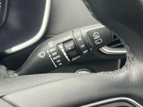 Used 2020 Hyundai Santa Fe Limited image 38