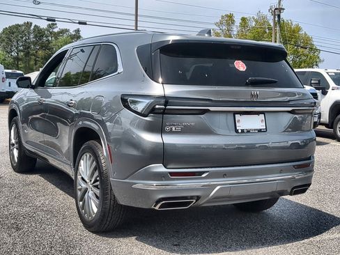 New 2026 Buick Enclave Avenir w/ Super Cruise Package FWD image 6