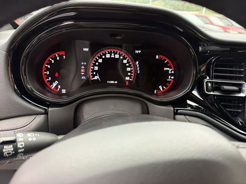 Used 2024 Dodge Durango SXT AWD/4WD image 19