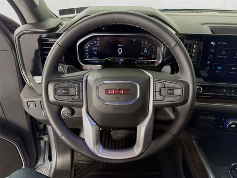 Used 2025 GMC Sierra 1500 Elevation AWD/4WD image 12
