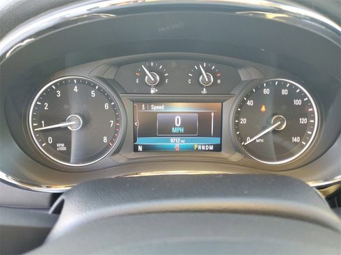 Used 2022 Buick Encore Preferred w/ Safety Package image 25