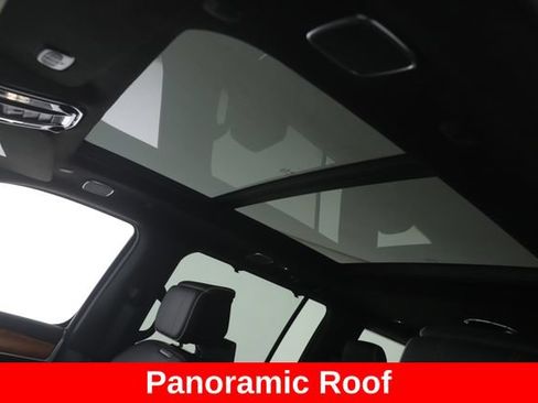 Used 2025 Jeep Grand Wagoneer Series III w/ Rear Seat Video Group 1 AWD/4WD image 19