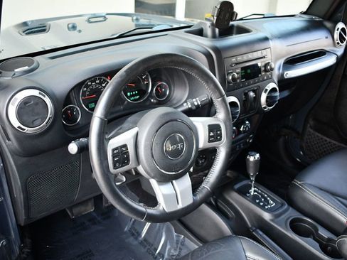 Used 2017 Jeep Wrangler Sahara w/ Quick Order Package 24E Chief AWD/4WD image 45