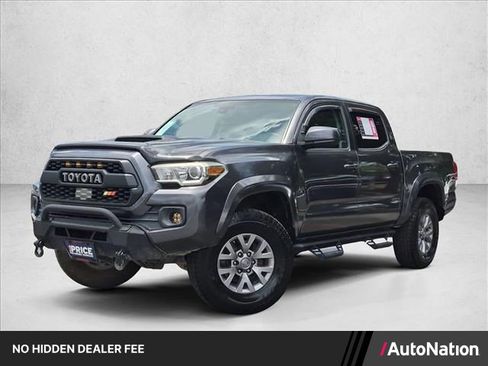 Used 2018 Toyota Tacoma SR5 RWD image 1