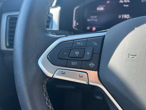 Used 2023 Volkswagen Atlas SE w/ Black Wheel Package FWD image 23