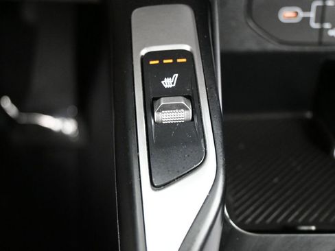Used 2024 Kia Sorento S w/ Panoramic Sunroof Package FWD image 24