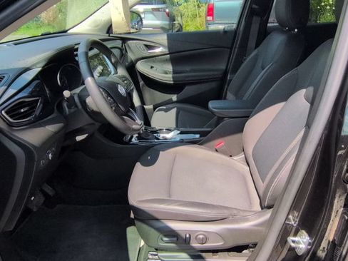 Used 2023 Buick Encore GX Preferred w/ Cold Weather Comfort Package FWD image 21