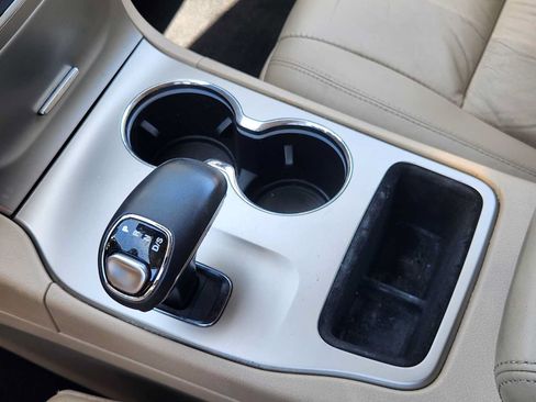 Used 2014 Jeep Grand Cherokee Limited RWD image 19