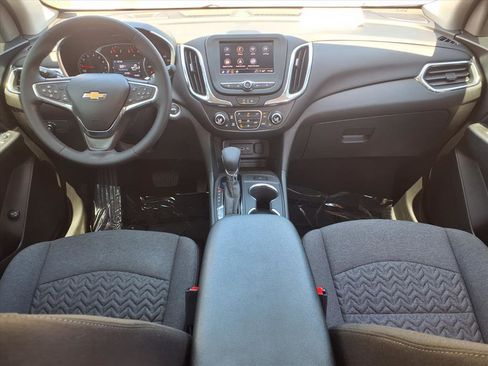 Used 2024 Chevrolet Equinox LT FWD image 14