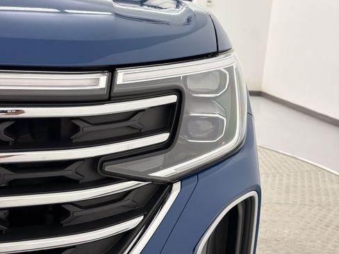 Used 2026 Volkswagen Atlas SE w/ Panoramic Sunroof Package FWD image 10
