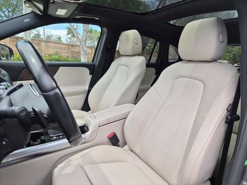 Used 2022 Mercedes-Benz GLA 250 4MATIC w/ Premium Package Lite image 21