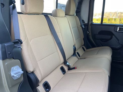 New 2026 Jeep Gladiator Sport image 24